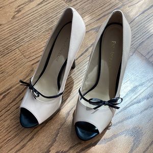 Enzo Angiolini 8.5 Nude Black Patent Bow 4in Heel Platform Easavoye